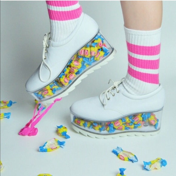 qloud platform sneakers